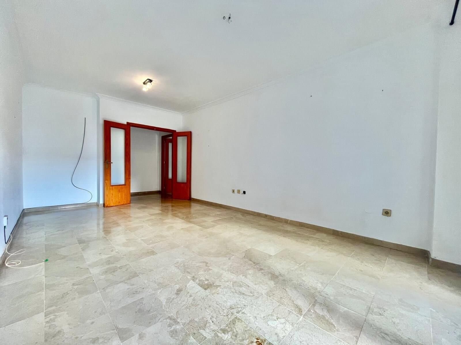 3-Bedroom Apartment in Torrevieja, Torrevieja - 6