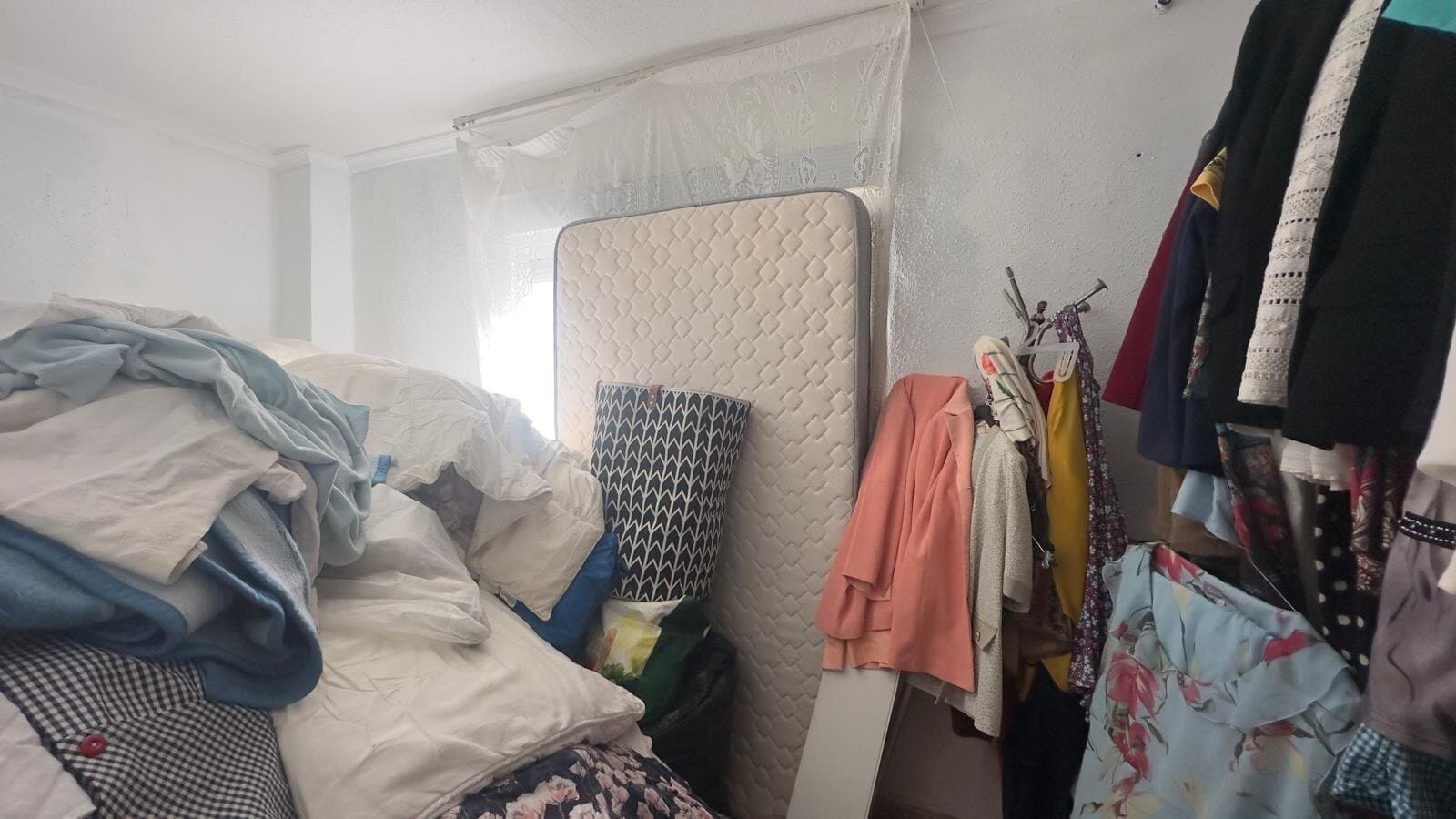 2-Bedroom Penthouse in Estacion de Autobuses, Torrevieja - 12