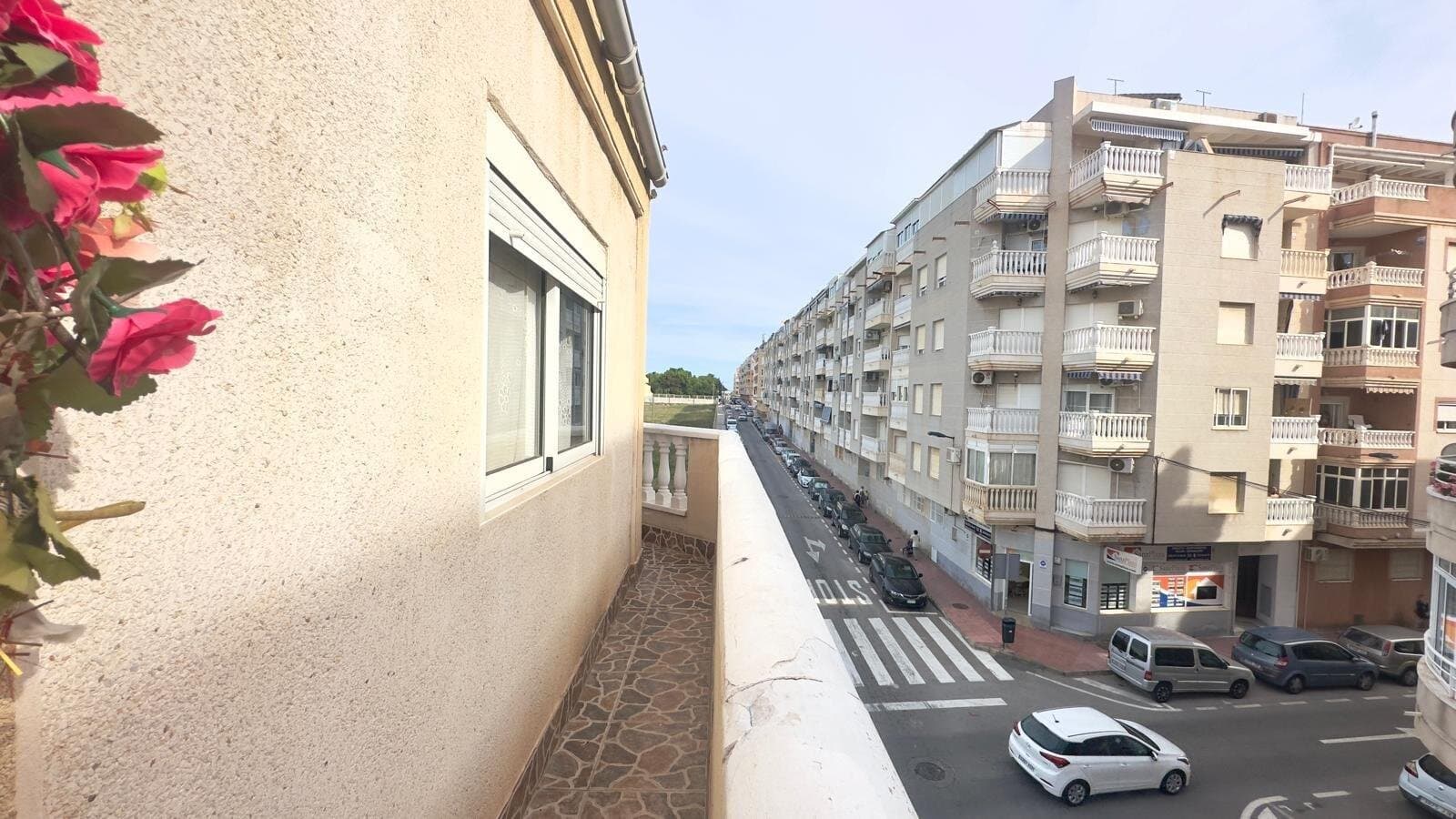2-Bedroom Penthouse in Estacion de Autobuses, Torrevieja - 19