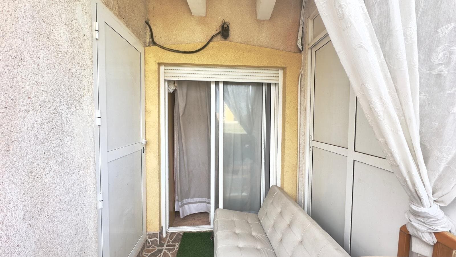 2-Bedroom Penthouse in Estacion de Autobuses, Torrevieja - 3