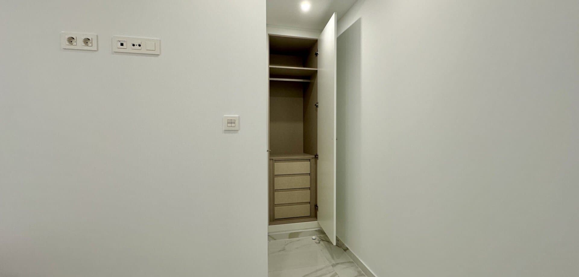 2-Bedroom Apartment in Torrevieja - 10