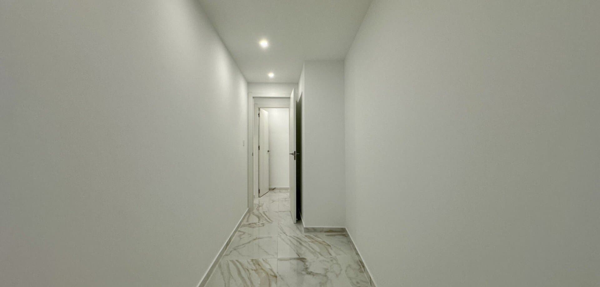 2-Bedroom Apartment in Torrevieja - 14