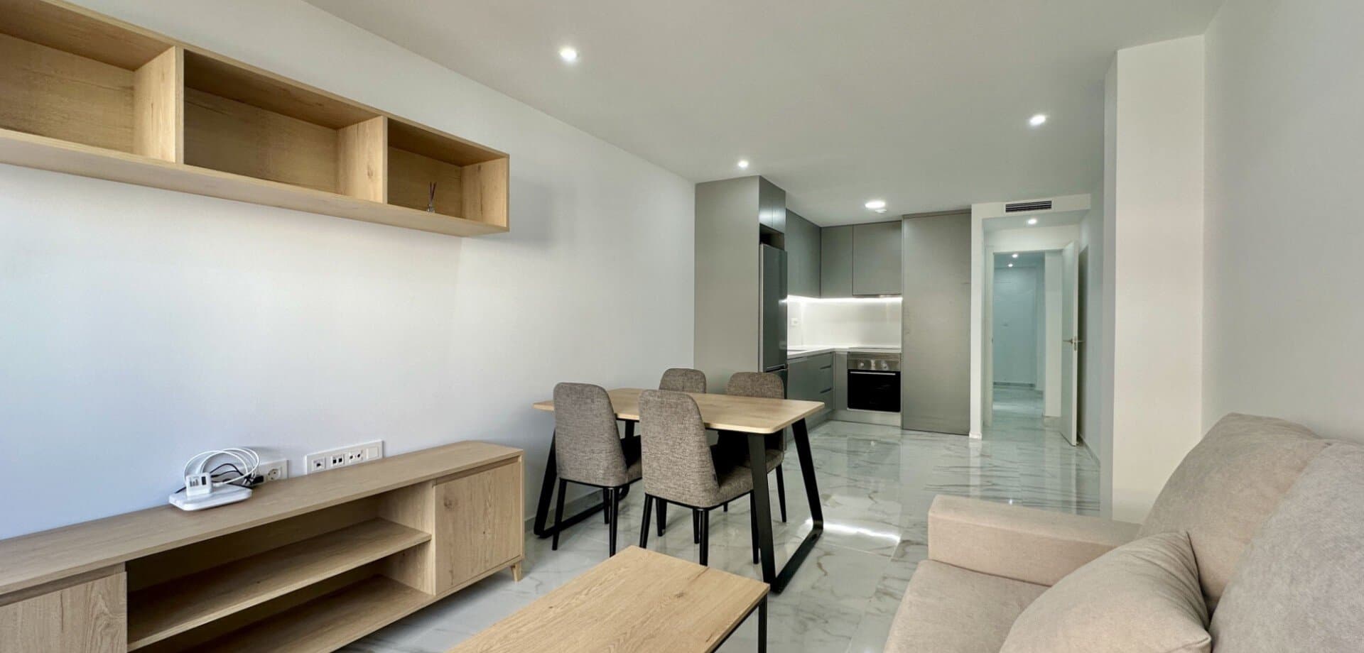 2-Bedroom Apartment in Torrevieja - 28