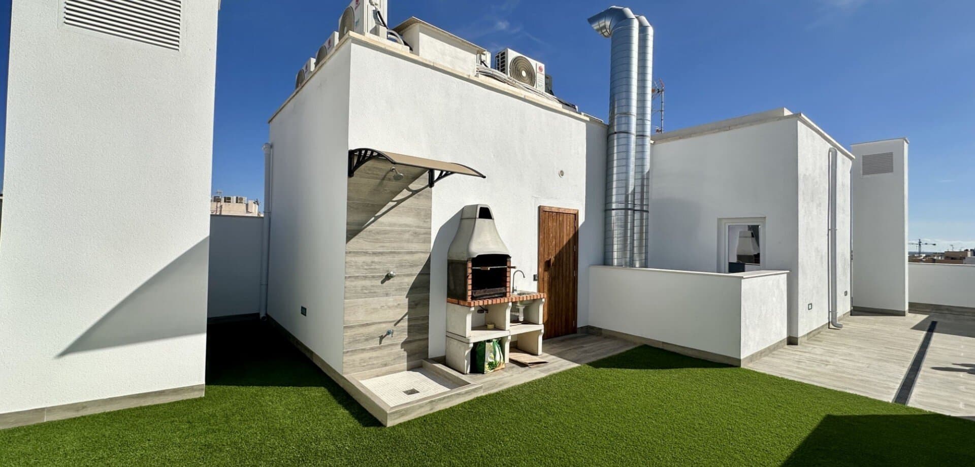 2-Bedroom Apartment in Torrevieja - 3
