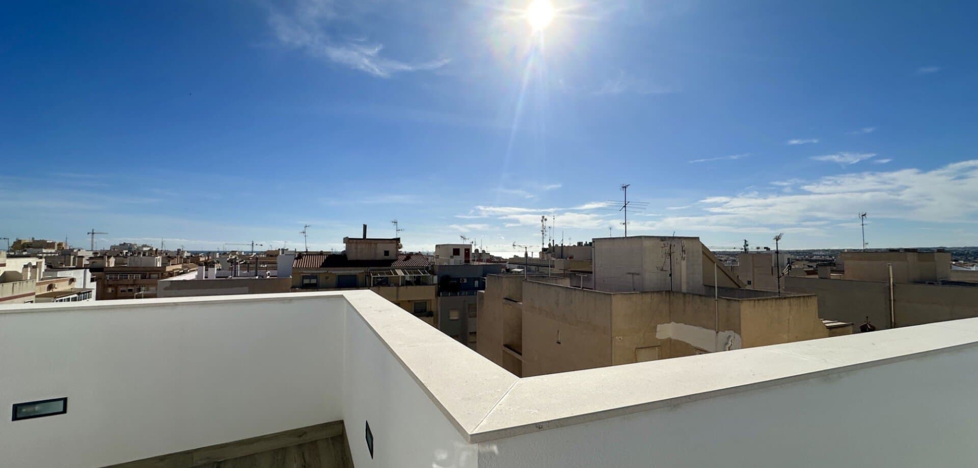 2-Bedroom Apartment in Torrevieja - 31