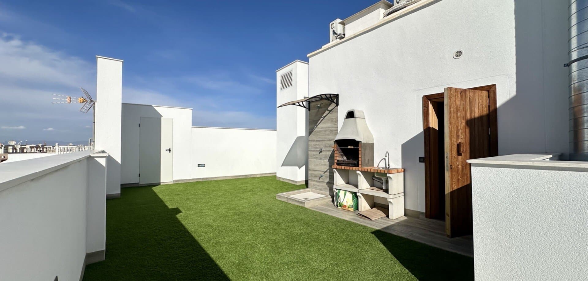 2-Bedroom Apartment in Torrevieja - 35