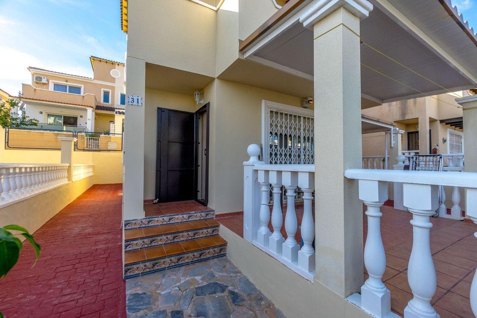 House in San Miguel de Salinas - 32