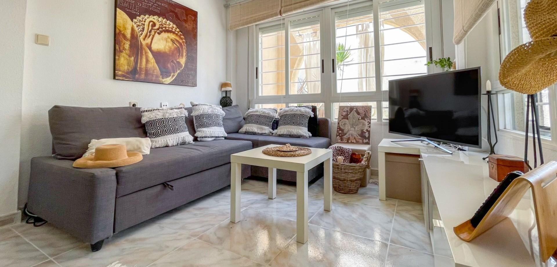 2-Bedroom House in Carrefour, Torrevieja - Image 15
