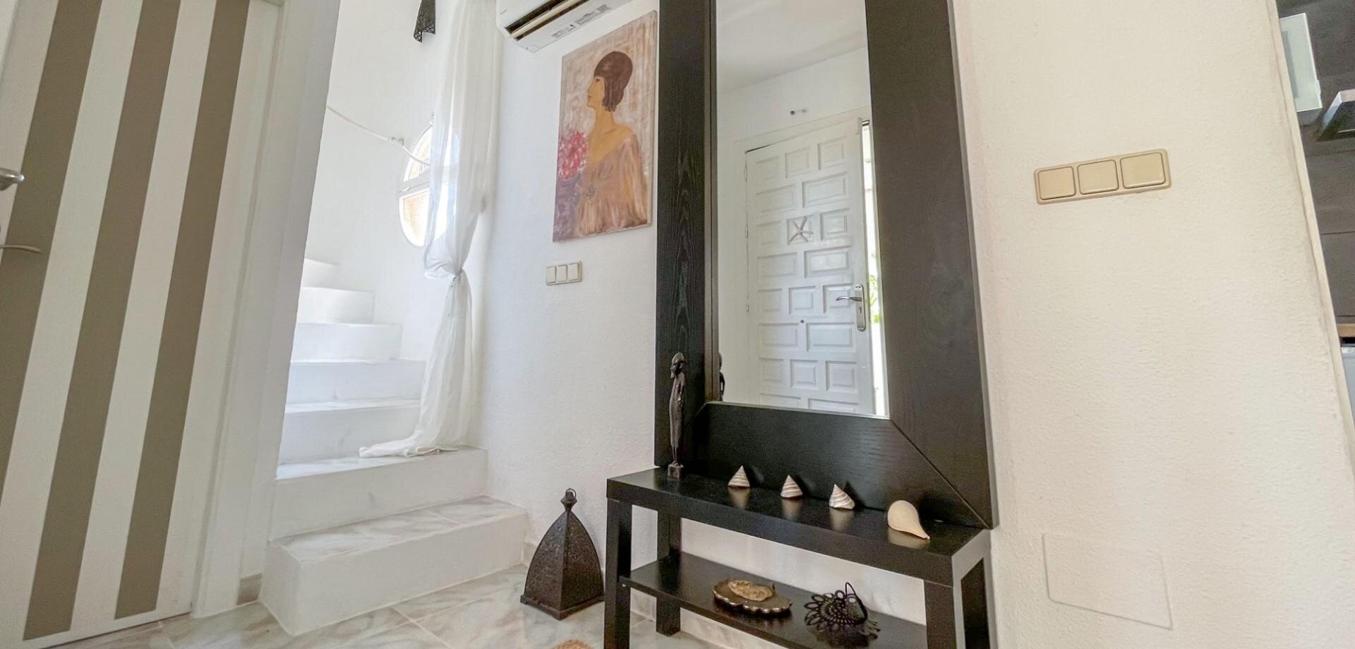 2-Bedroom House in Carrefour, Torrevieja - Image 19