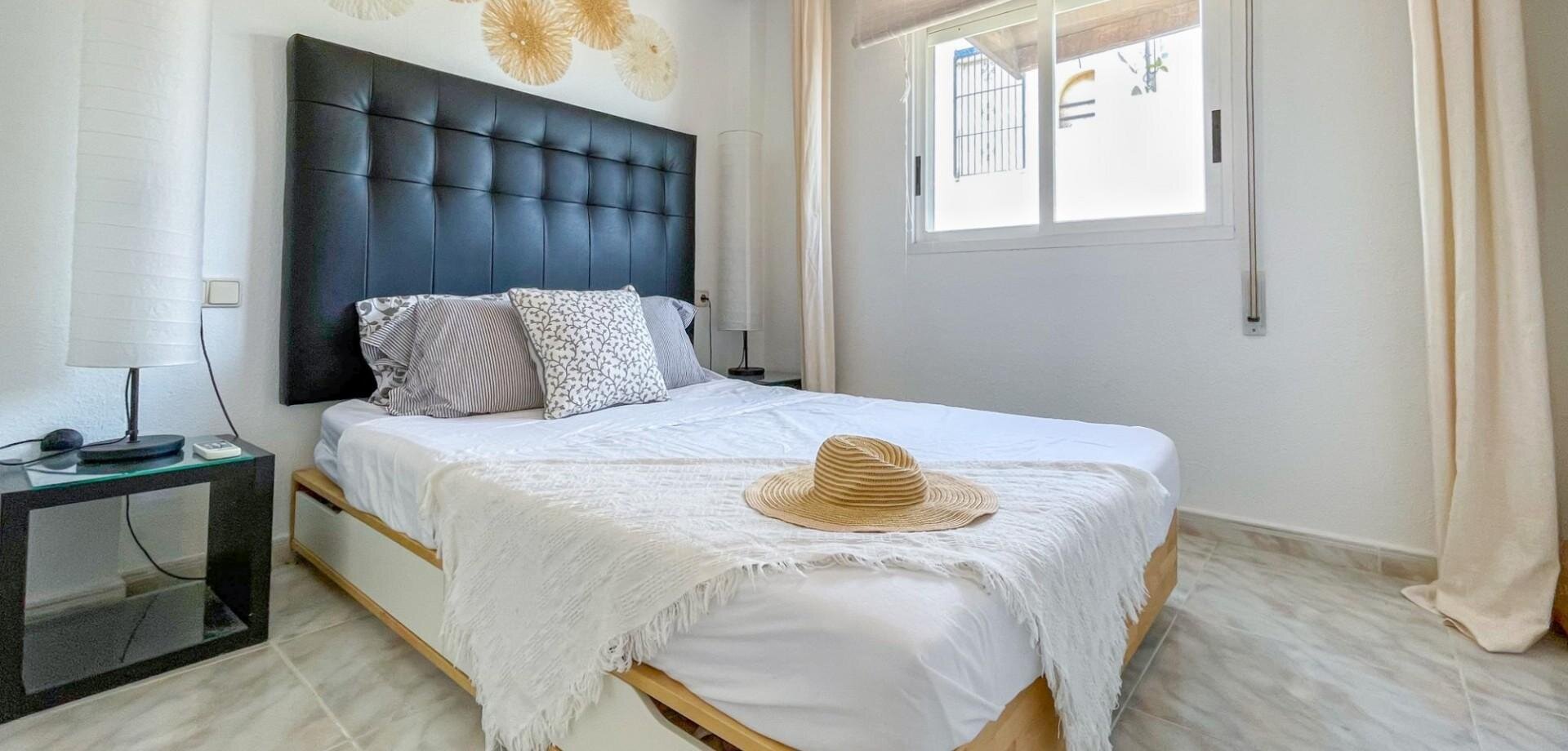2-Bedroom House in Carrefour, Torrevieja - Image 20