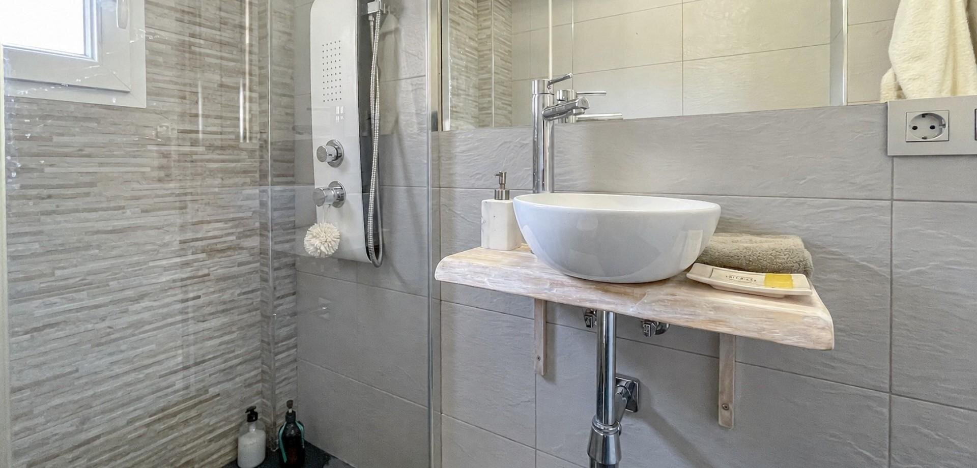 2-Bedroom House in Carrefour, Torrevieja - Image 24