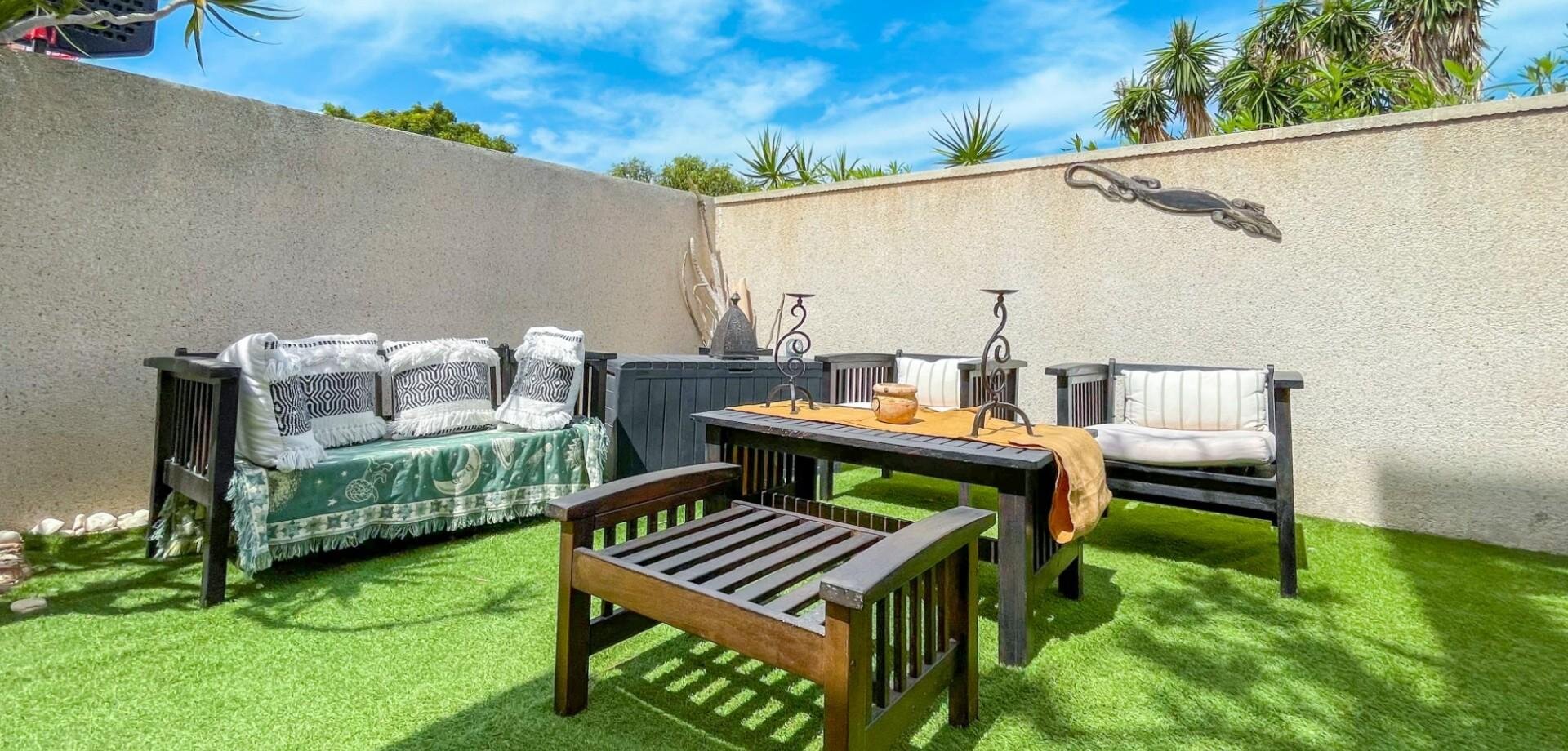 2-Bedroom House in Carrefour, Torrevieja - Image 5