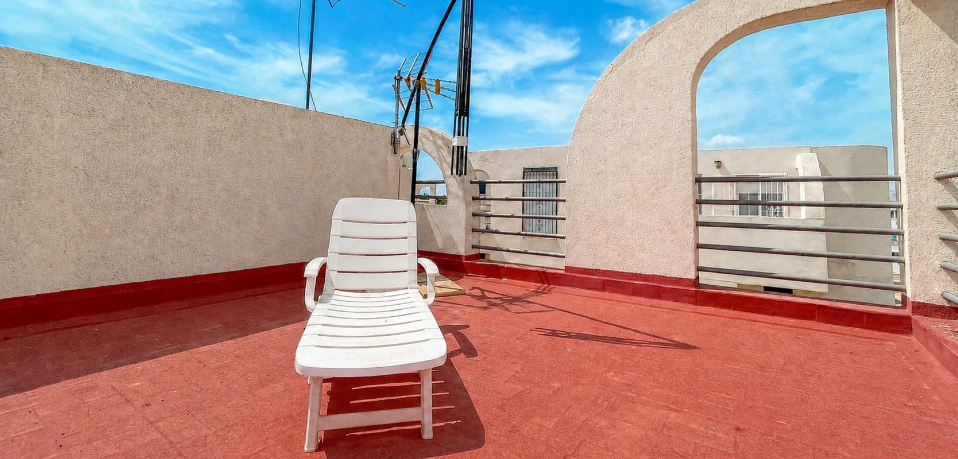 2-Bedroom House in Carrefour, Torrevieja - Image 6