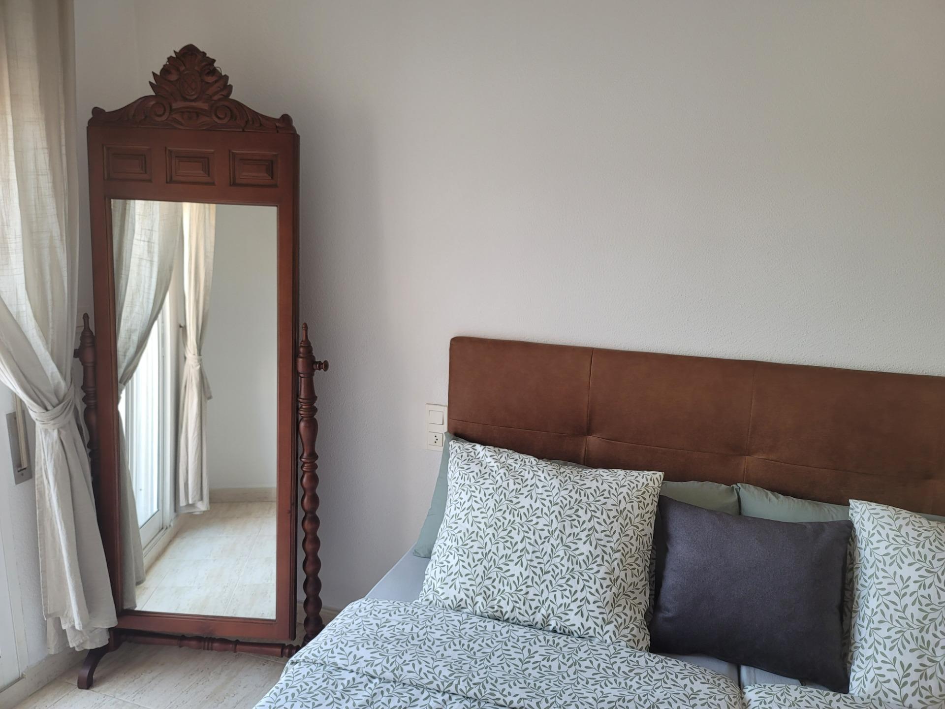 3-Bedroom Penthouse in Torrevieja - Image 15