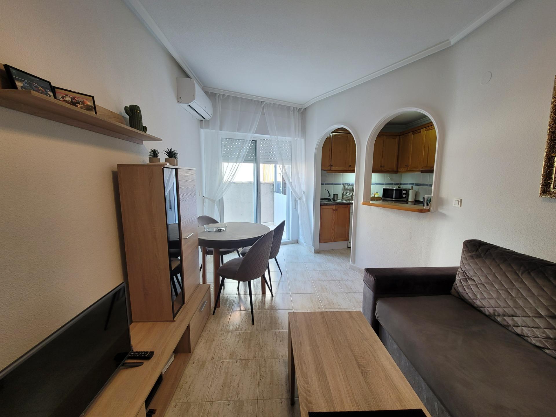 3-Bedroom Penthouse in Torrevieja - Image 3