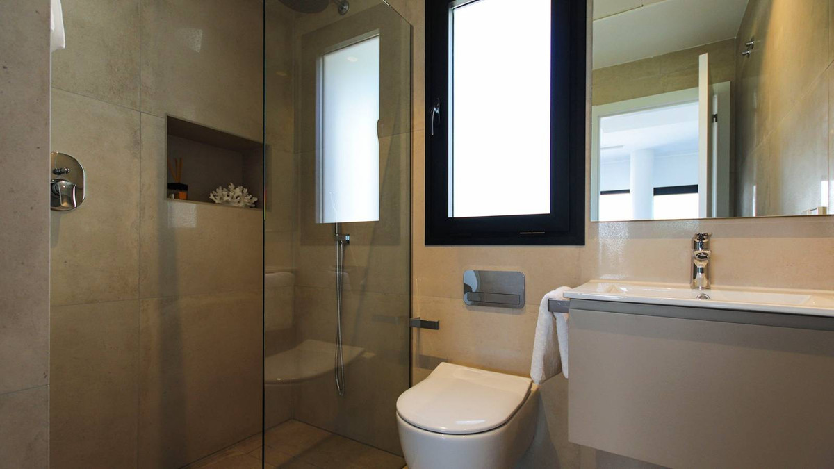 3-Bedroom Detached House in Ciudad Quesada, Rojales | Sun... - Image 18