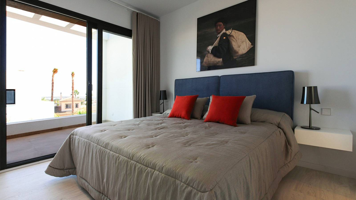 3-Bedroom Detached House in Ciudad Quesada, Rojales | Sun... - Image 20