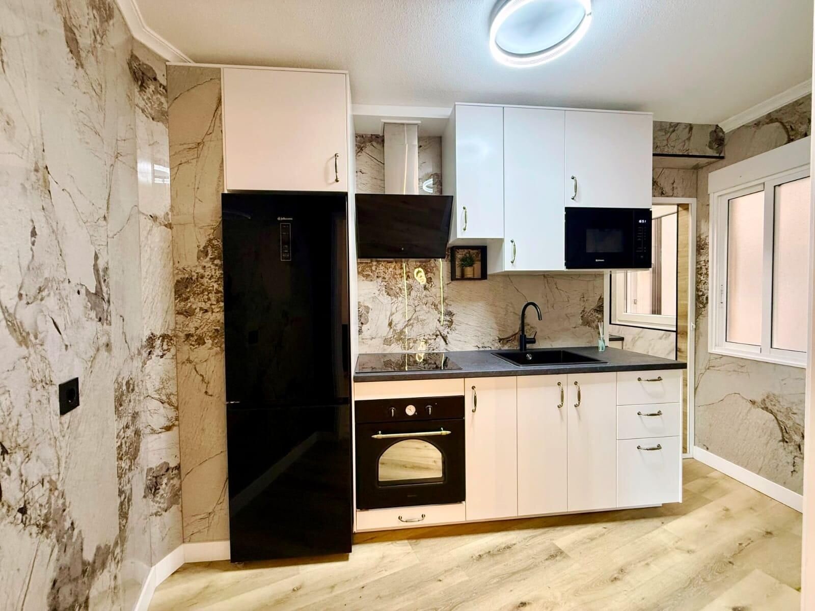 2-Bedroom Apartment in Estacion de Autobuses, Torrevieja - Image 13