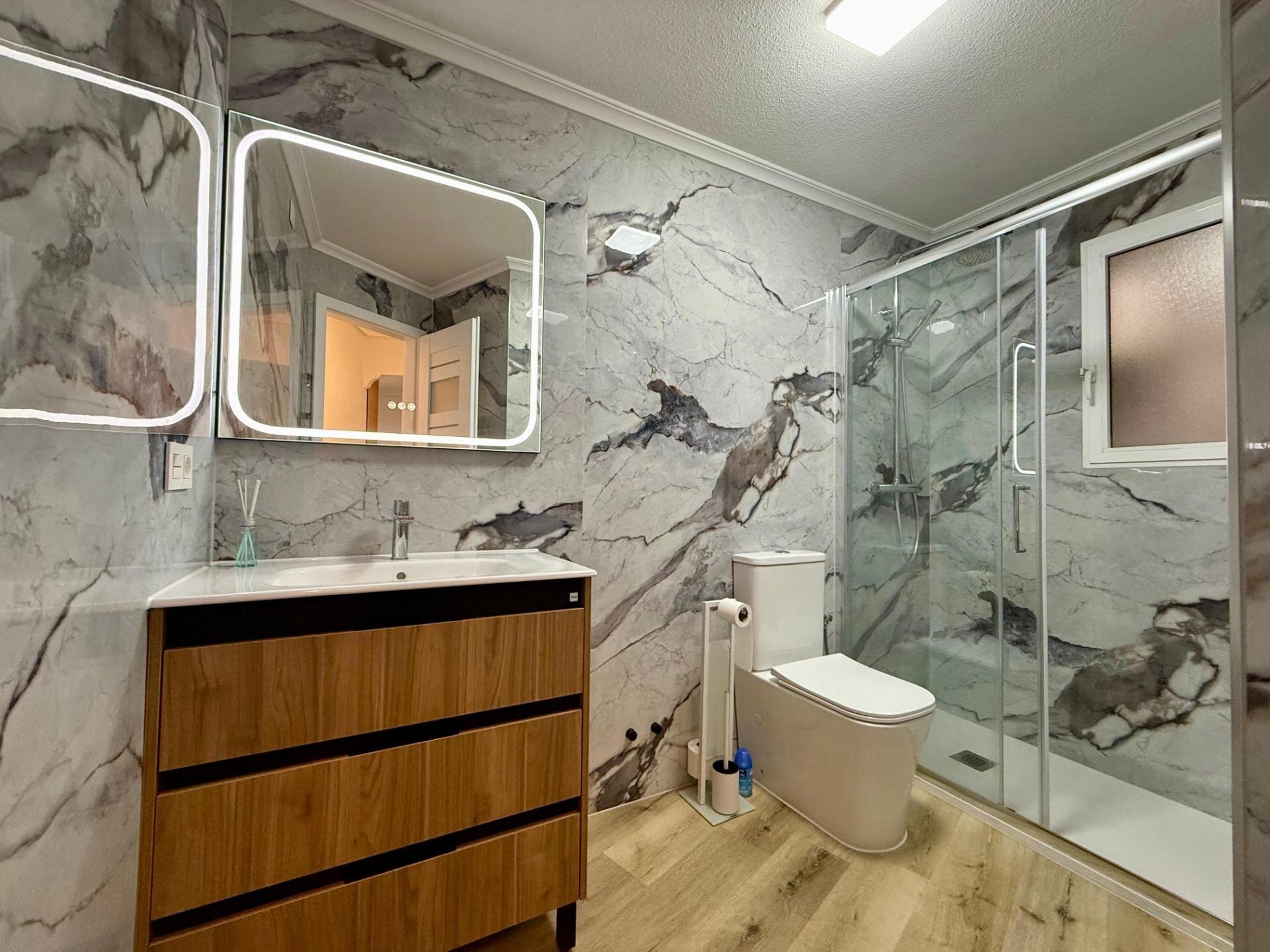 2-Bedroom Apartment in Estacion de Autobuses, Torrevieja - Image 28