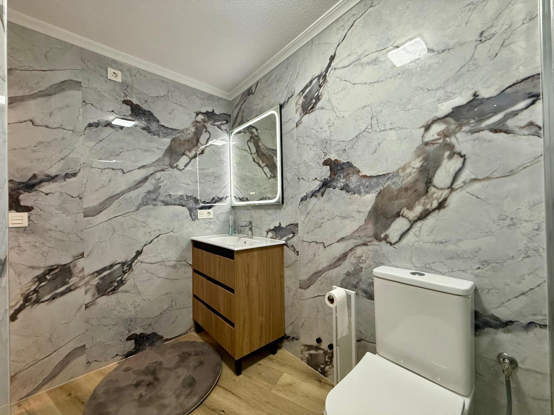 2-Bedroom Apartment in Estacion de Autobuses, Torrevieja - Image 29