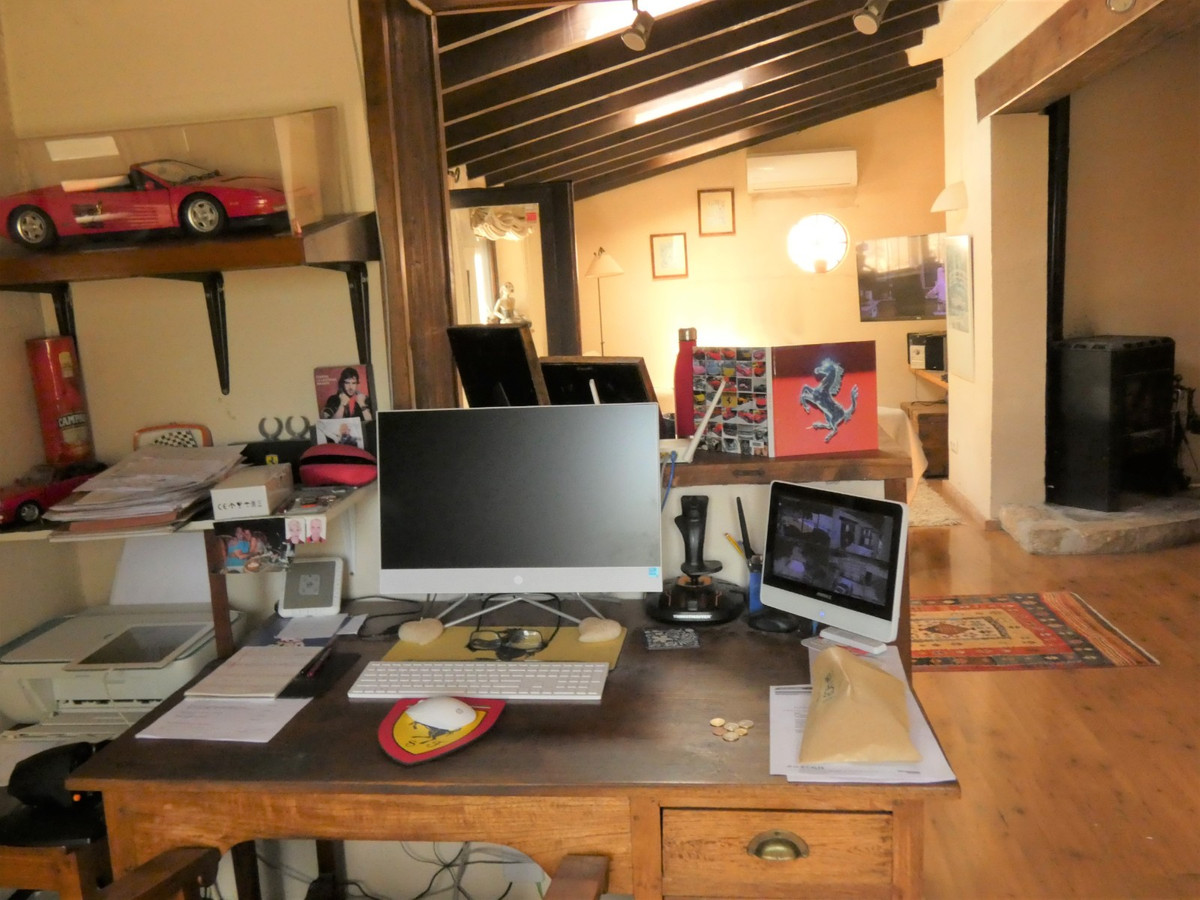 2-Bedroom Detached House in  Altea - Image 15