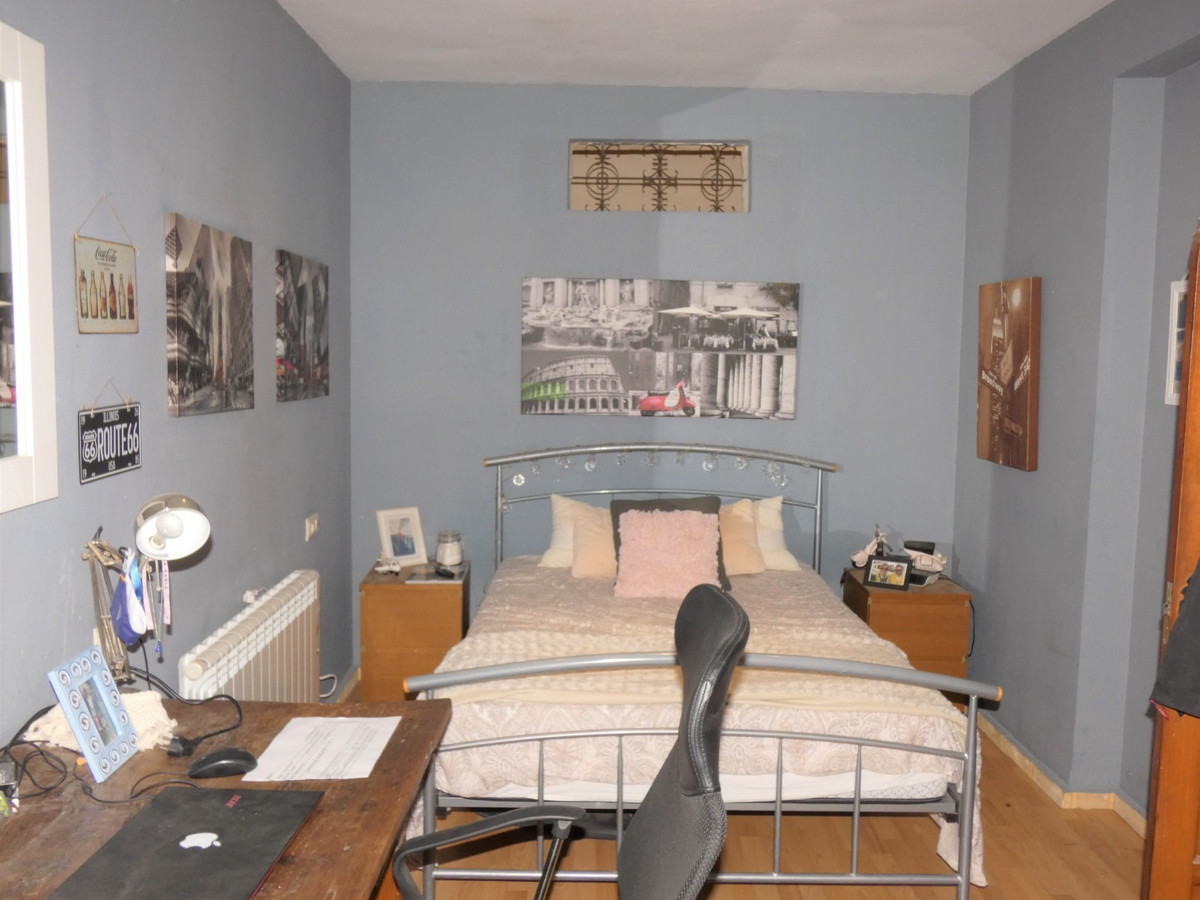 2-Bedroom Detached House in  Altea - Image 22