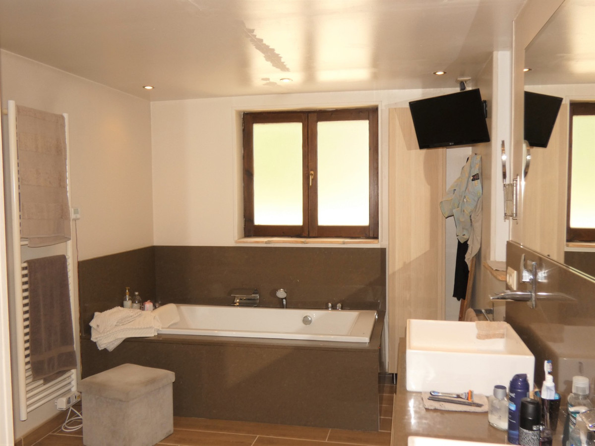 2-Bedroom Detached House in  Altea - Image 3