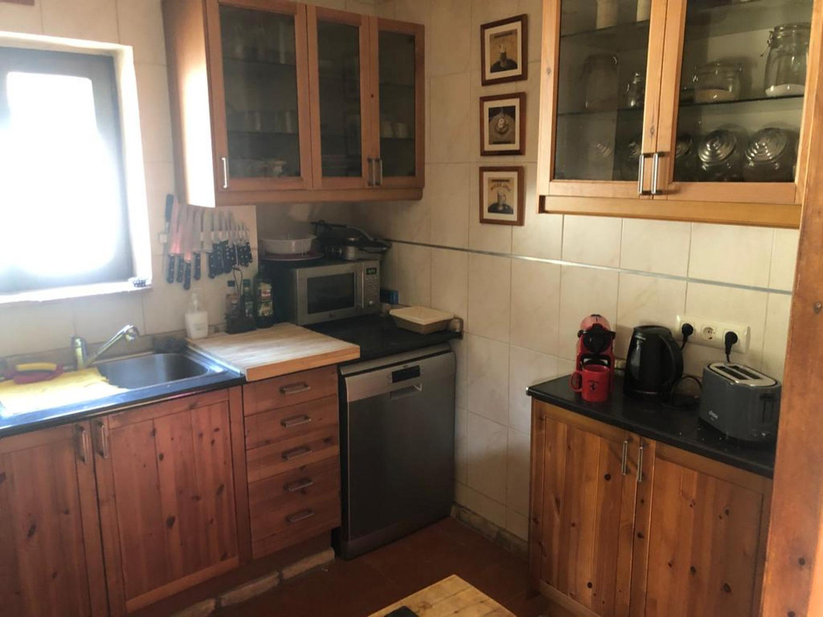 2-Bedroom Detached House in  Altea - Image 7