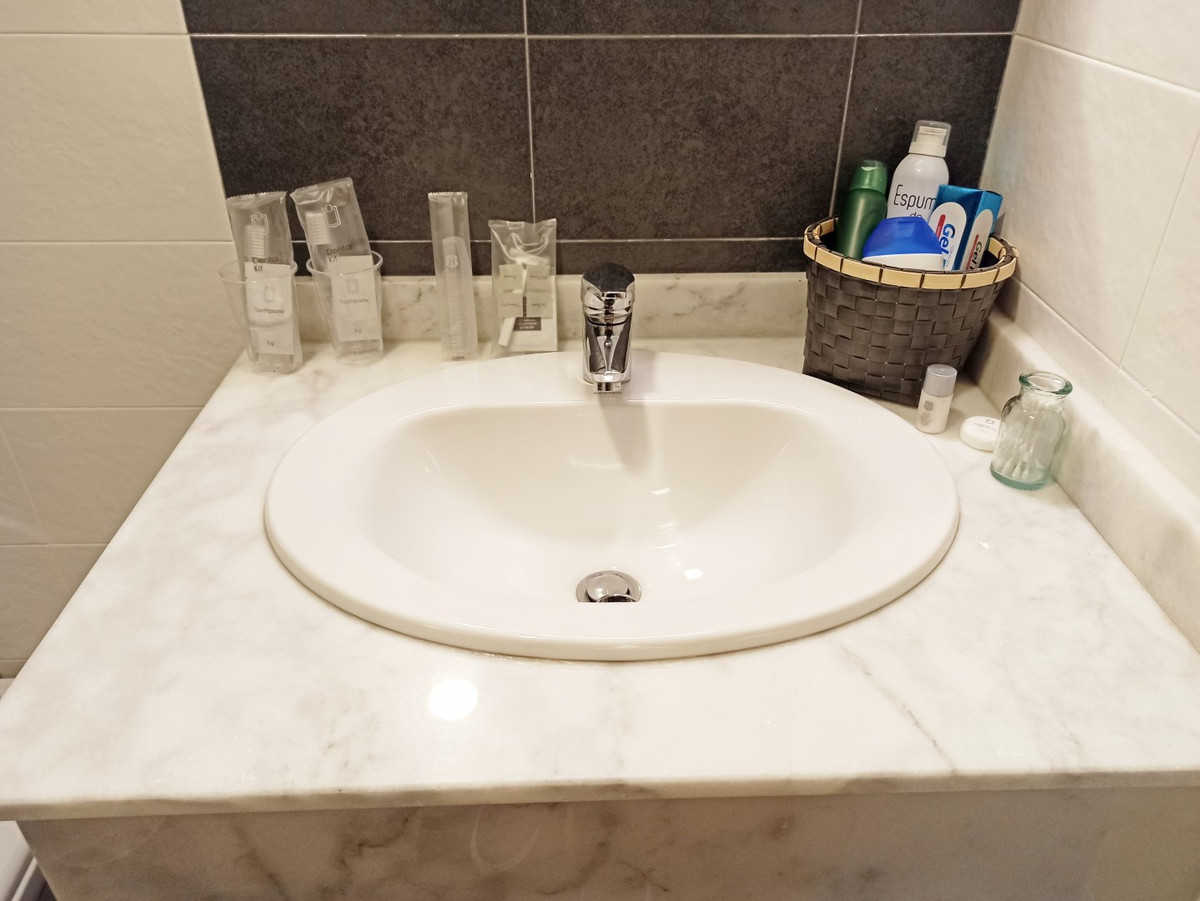 2-Bedroom Ground Floor Apartment in  Benidorm | Sunny Cas... - Image 19