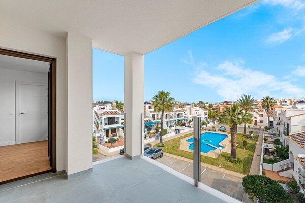 Apartamento de 2 Dormitorios en Pau 8, Orihuela Costa
