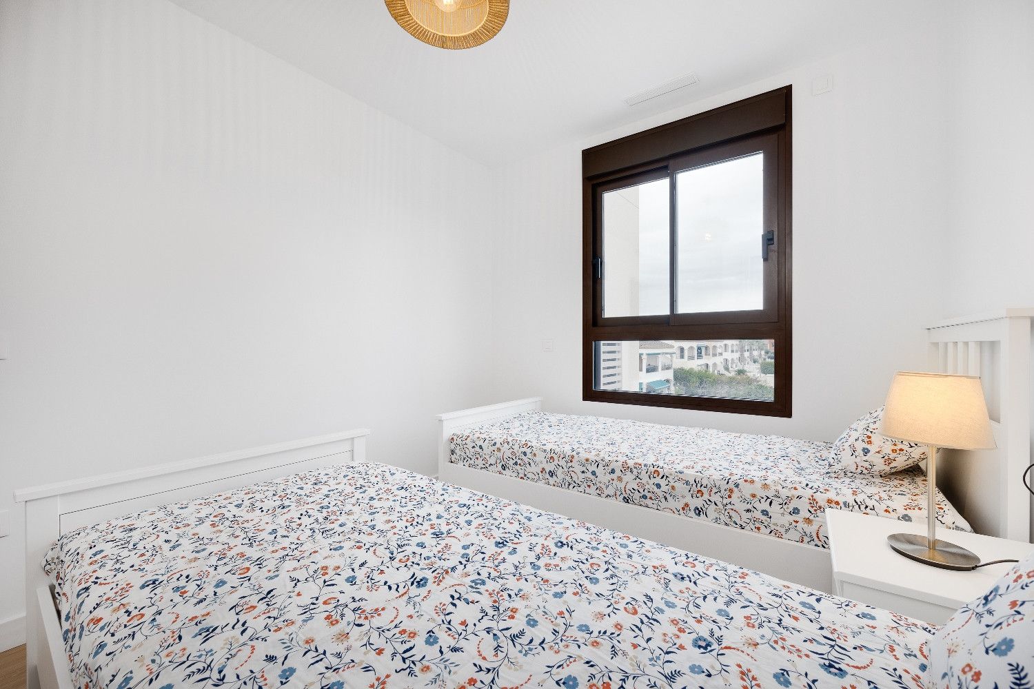 2-Bedroom Apartment in Pau 8, Orihuela Costa - Image 21