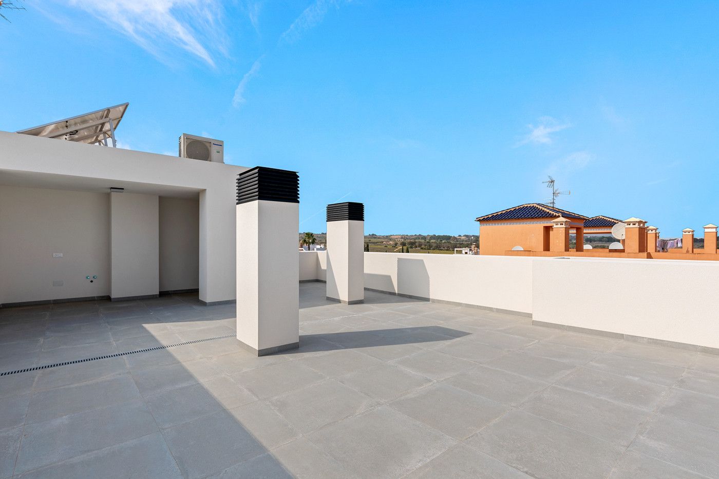 2-Bedroom Apartment in Pau 8, Orihuela Costa - Image 25
