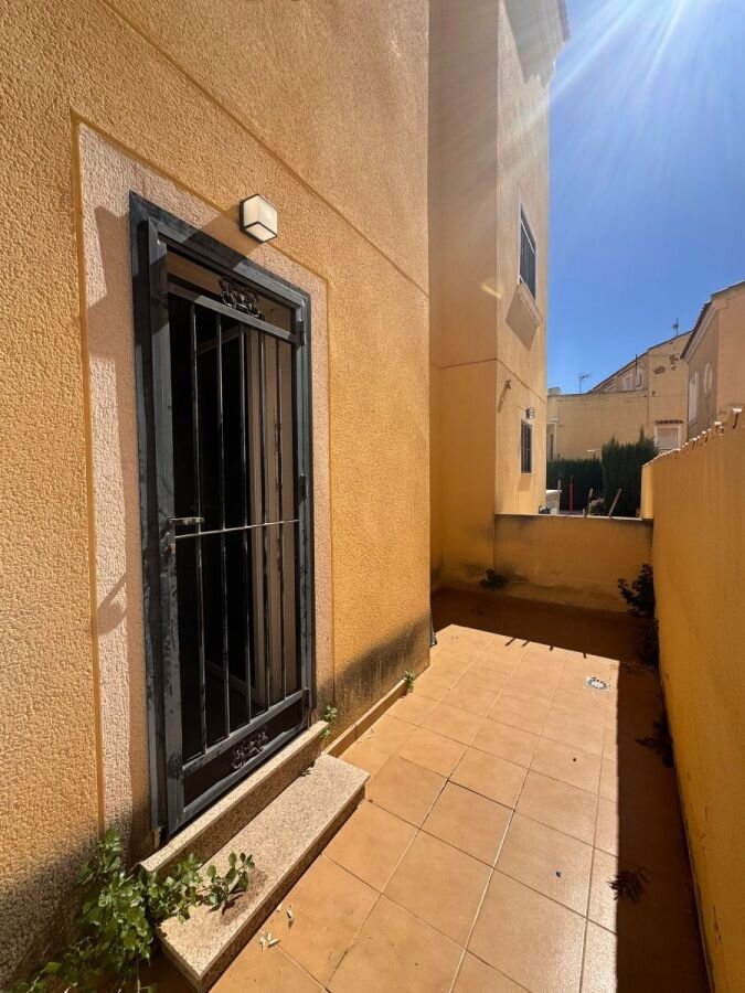 Dom z 3 Sypialniami w Lomas de Don Juan, Orihuela Costa - Image 11