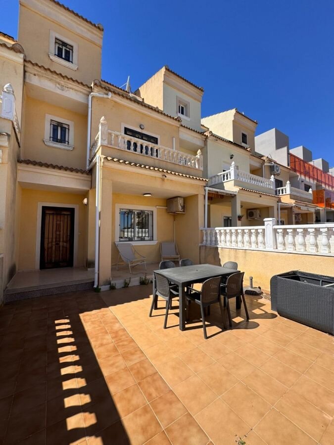 Dom z 3 Sypialniami w Lomas de Don Juan, Orihuela Costa - Image 27