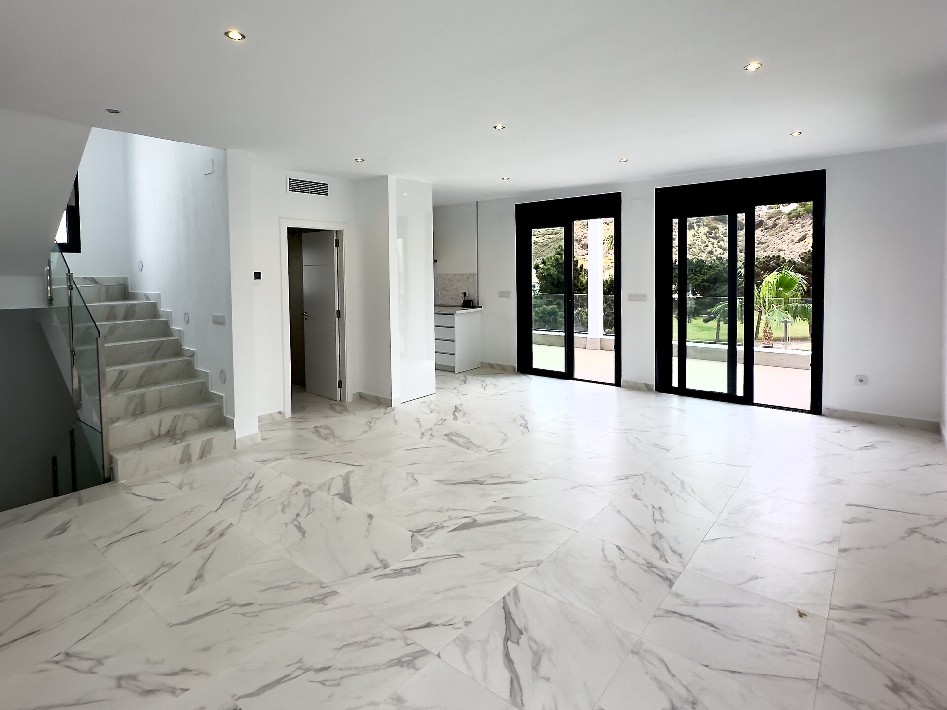 4-Bedroom Apartment in Ciudad Quesada - Image 21