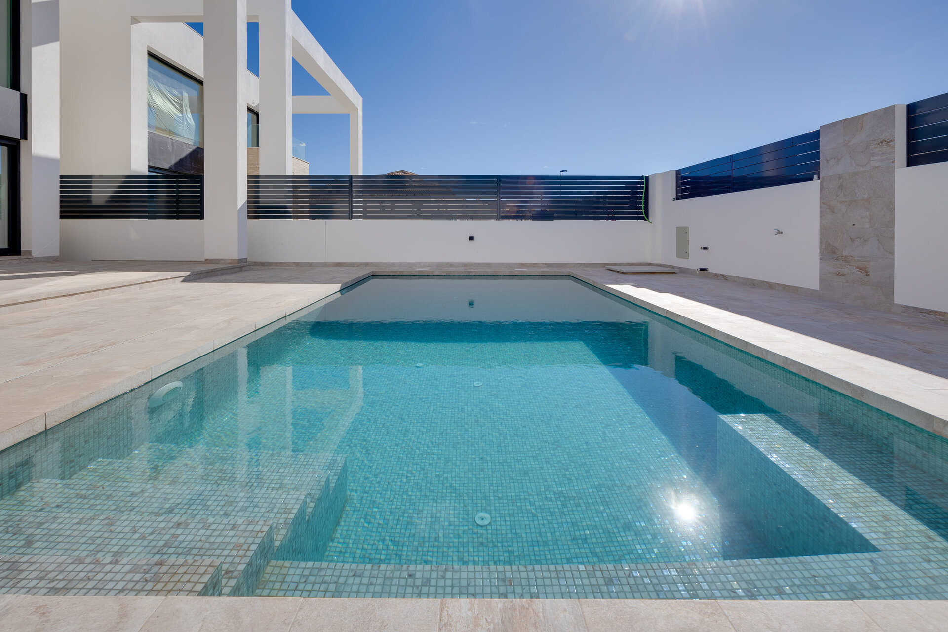 4-Zimmer Stadthaus in Torrevieja - Image 18