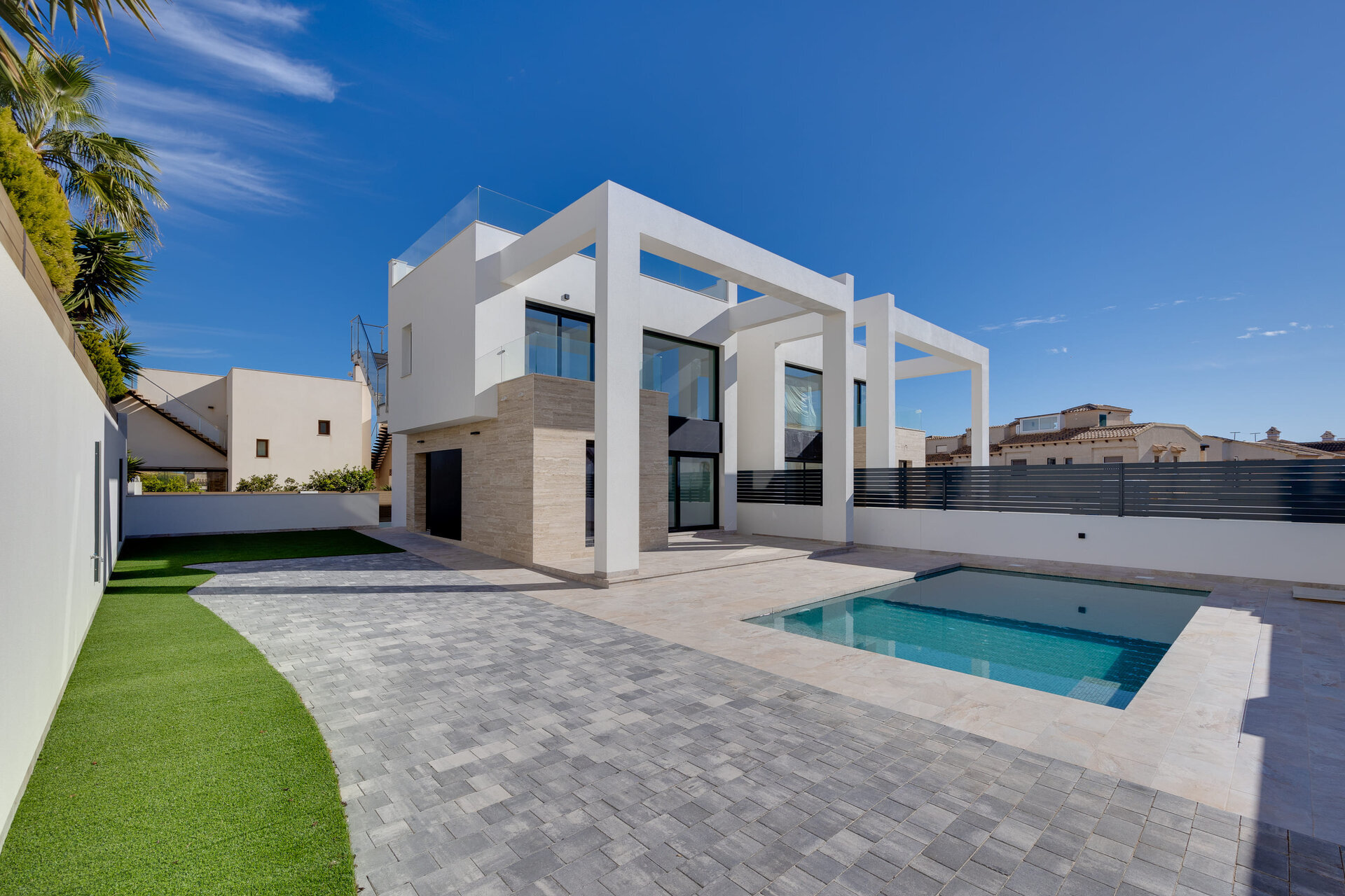 4-Zimmer Stadthaus in Torrevieja - Image 23
