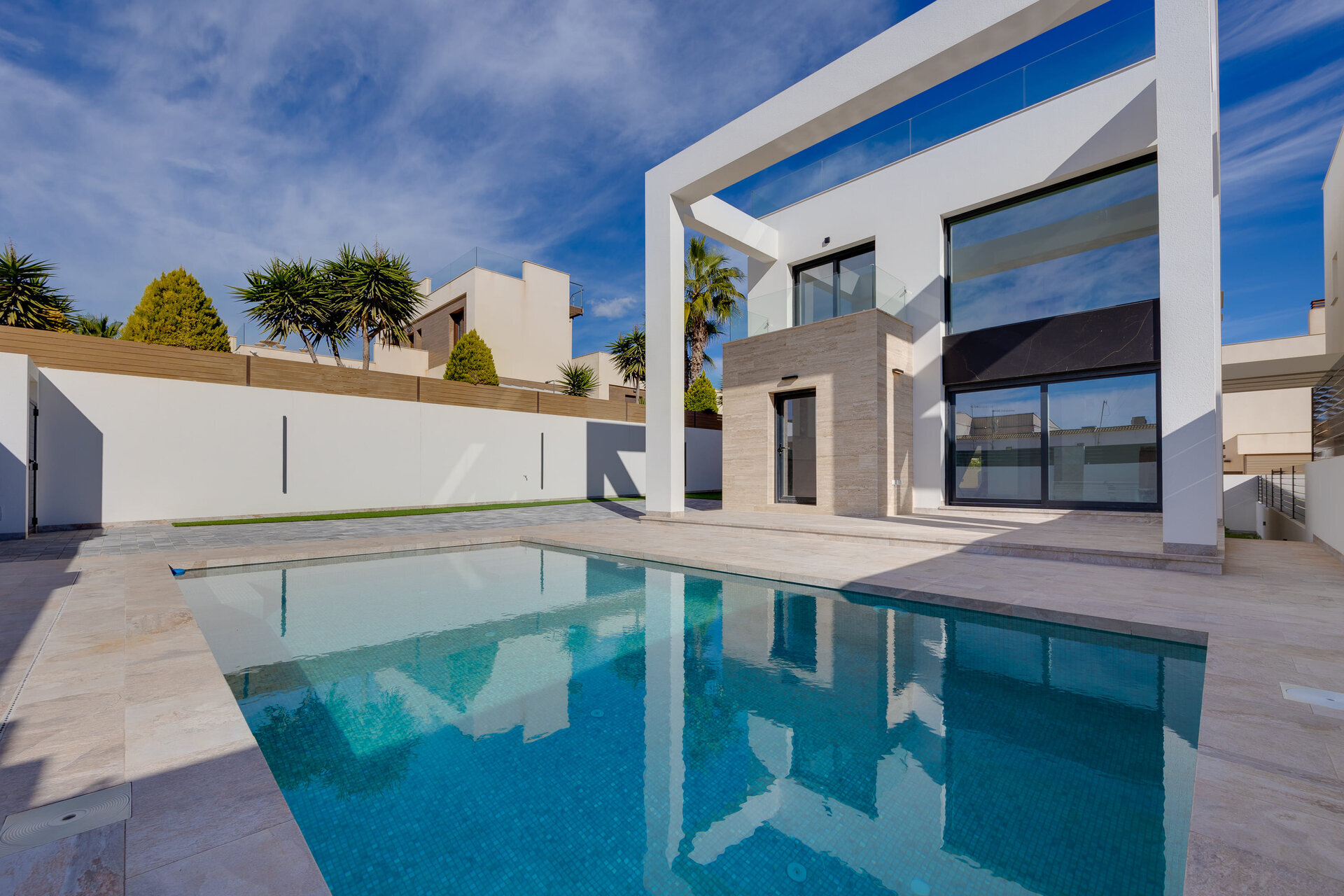 4-Zimmer Stadthaus in Torrevieja - Image 4