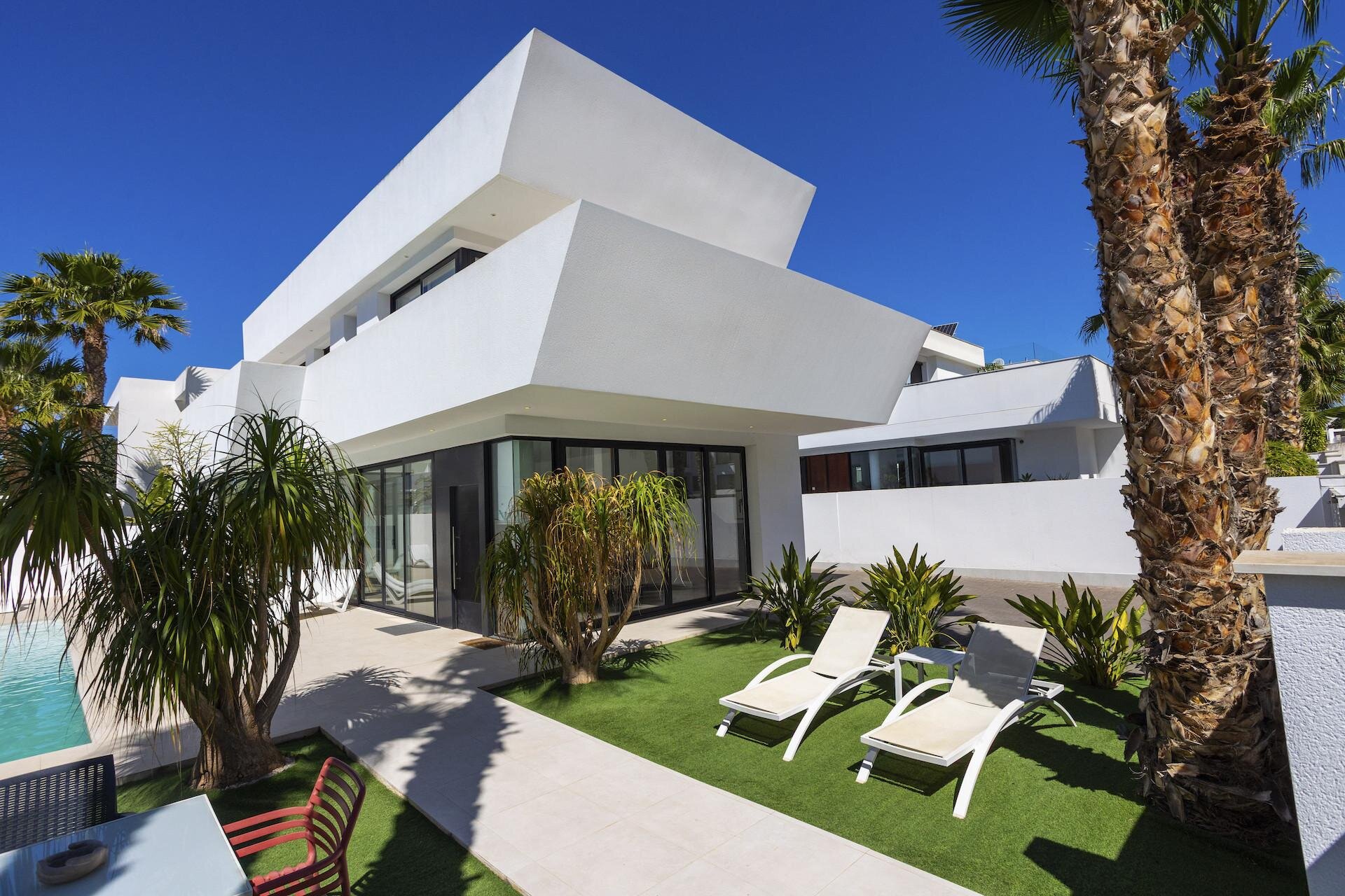 4-Bedroom Villa in Cuidad Quesada, Rojales - Image 1