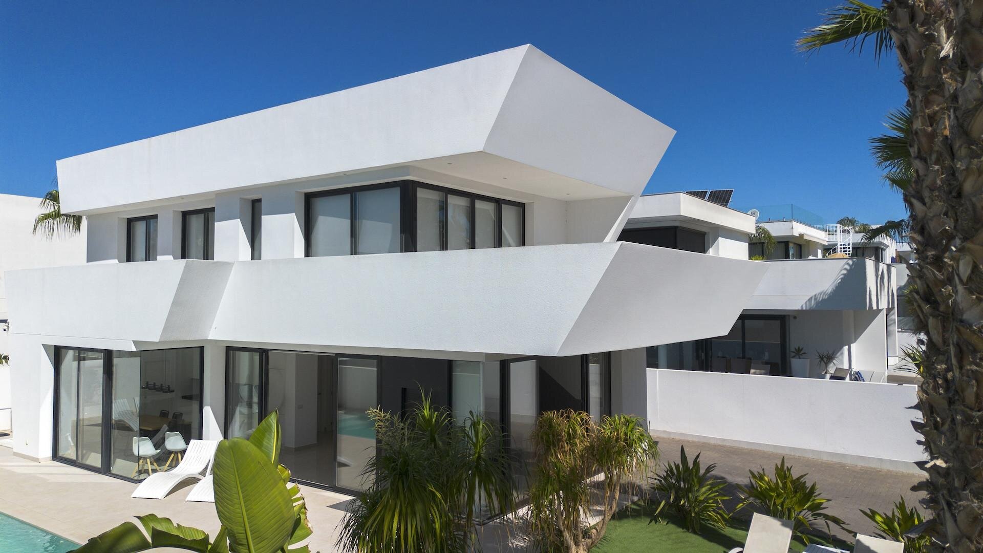 4-Bedroom Villa in Cuidad Quesada, Rojales - Image 4