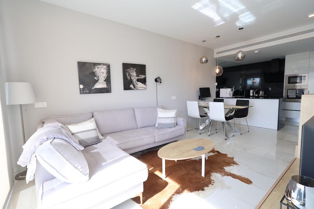 Benedenwoning met 2 Slaapkamers in Orihuela Costa | Sunn... - Image 5