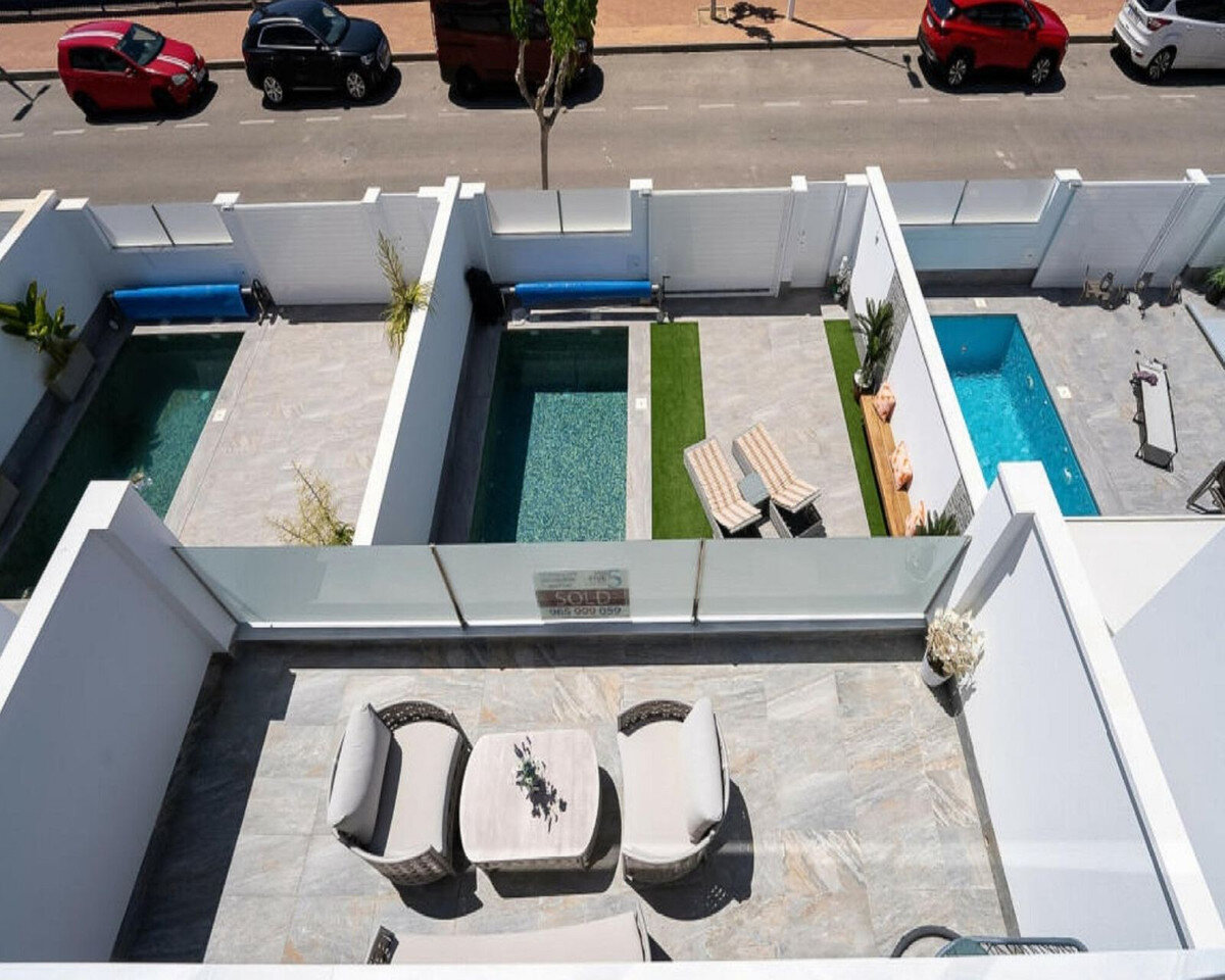 4-Bedroom Villa in Lo Pagán, San Pedro del Pinatar - Image 3