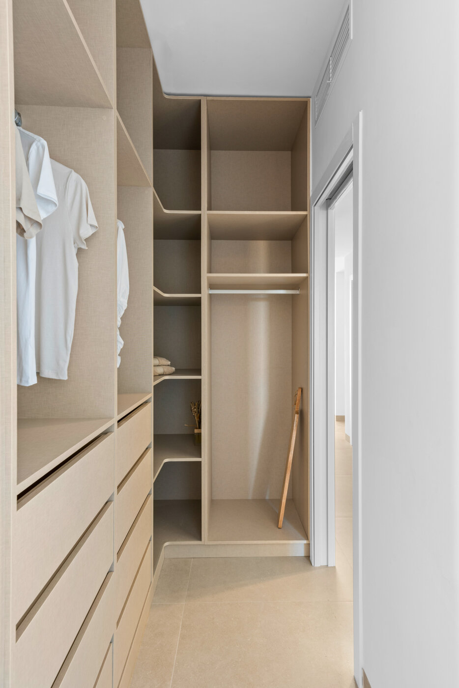Penthouse met 2 Slaapkamers in Islas Menores - Image 12
