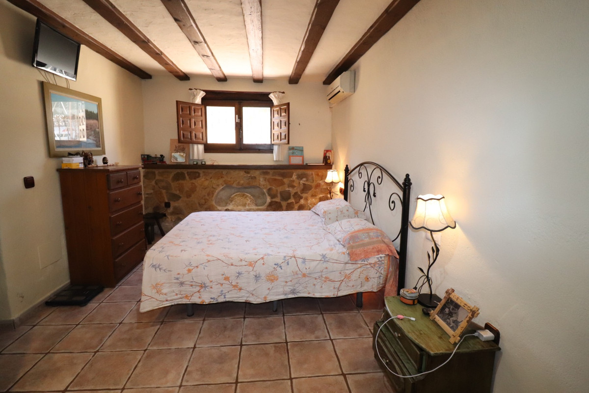 5-Bedroom Detached House in Algorfa | Sunny Casas - Cost... - Image 25