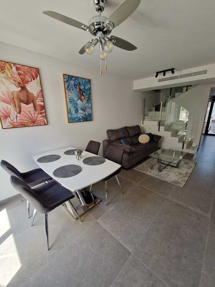 3-Bedroom House in El Edén - Los Estaños, Guardamar del Segura - Image 3