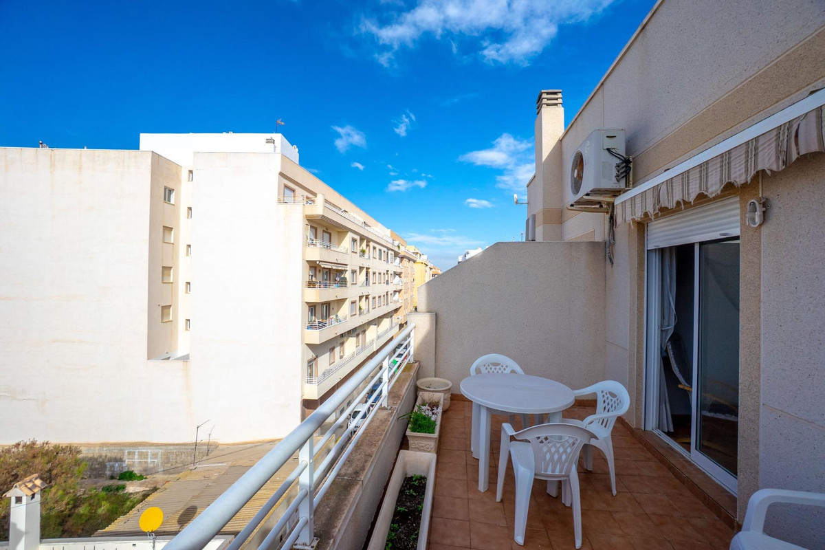 1-Bedroom Penthouse Apartment in Torrevieja | Sunny Casa... - Image 16