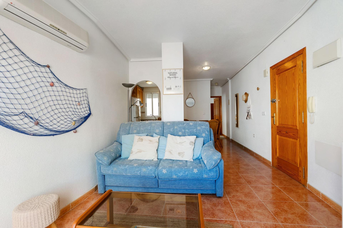1-Bedroom Penthouse Apartment in Torrevieja | Sunny Casa... - Image 2