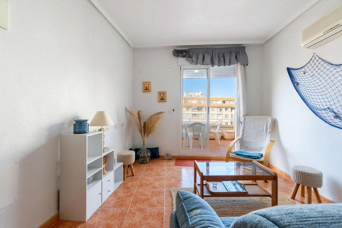 1-Bedroom Penthouse Apartment in Torrevieja | Sunny Casa... - Image 6