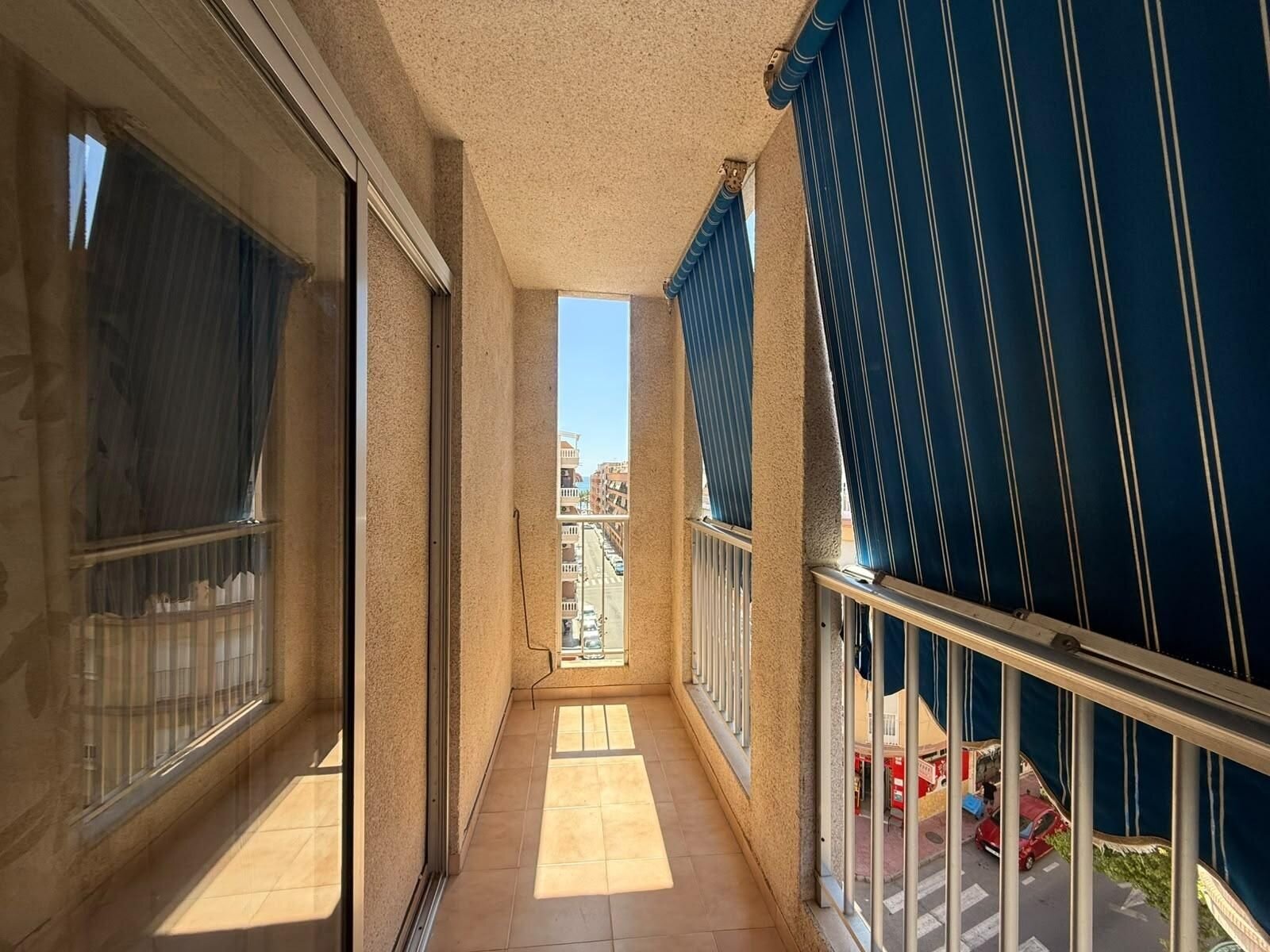 1-Bedroom Apartment in Estacion de Autobuses, Torrevieja - Image 10