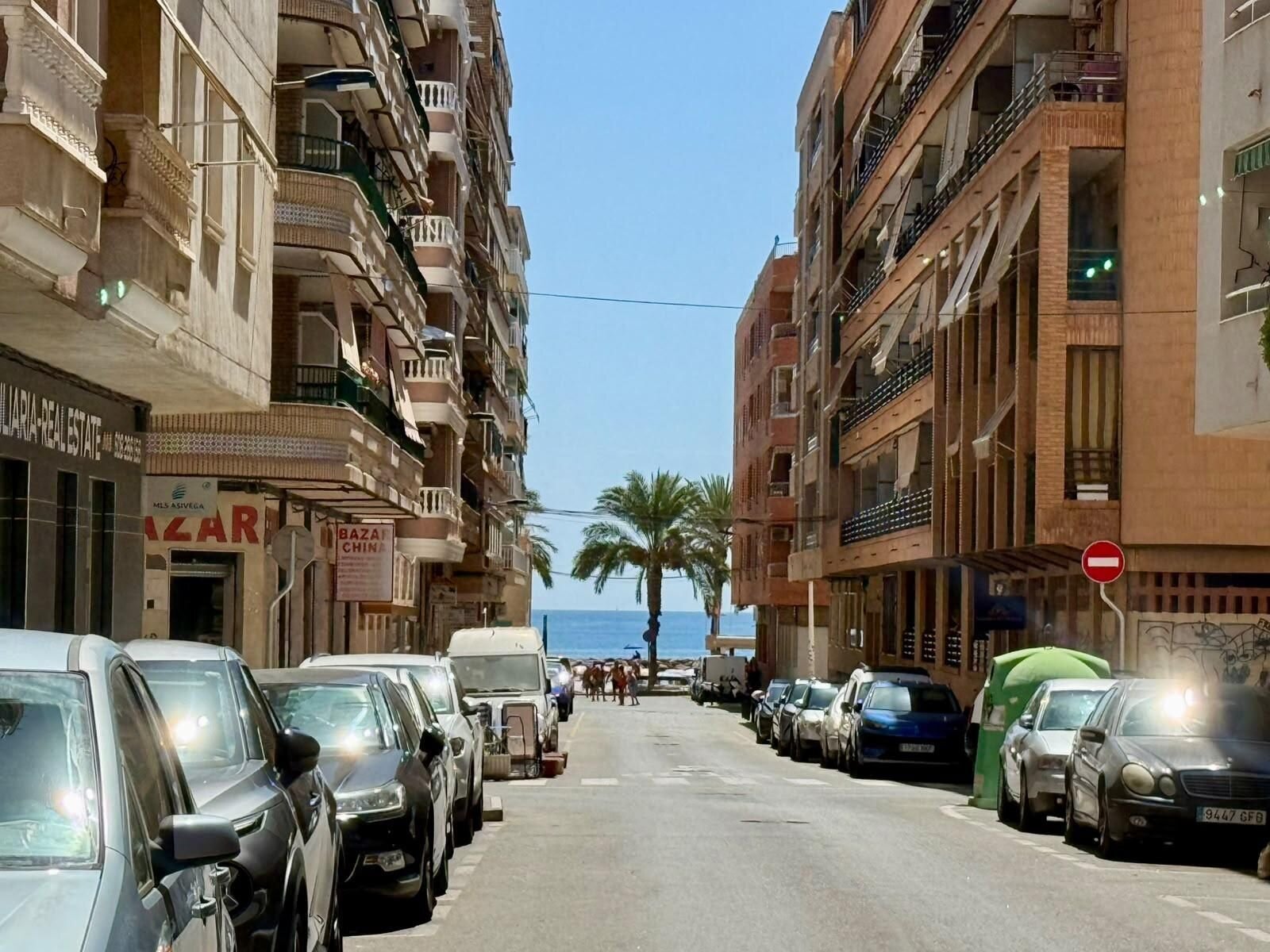 1-Bedroom Apartment in Estacion de Autobuses, Torrevieja - Image 18